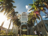 TRƯỜNG ĐẠI HỌC FLORIDA INTERNATIONAL 
